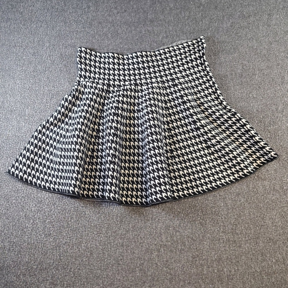 Y2K rue21 Skater Skirt XL Black White Houndstooth Knit Mini Flared High Waist